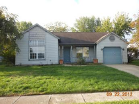 25 Suncrest Dr, Greenwood, IN 46143 