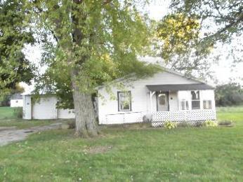 2819 E Cross St, Anderson, IN 46012 