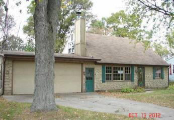 1109 Fairlane Dr, Valparaiso, IN 46383 