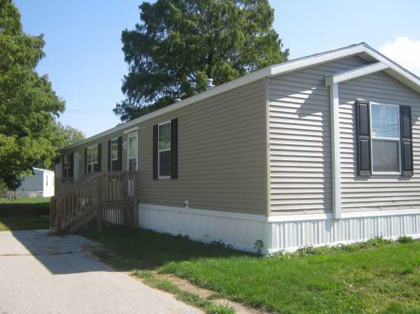 3 Meadows, Nappanee, IN 46550 