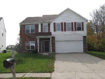 1521 Round Lake Rd, Greenwood, IN 46143 