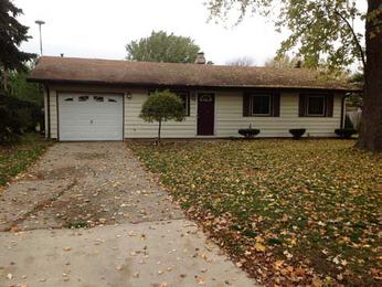 1004 W 2nd St, Ligonier, IN 46767 