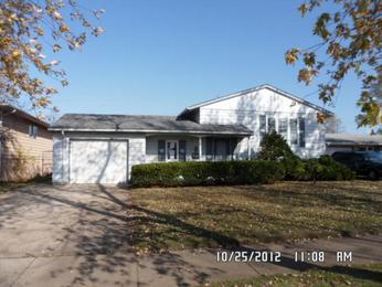 700 E 39th Ln, Griffith, IN 46319 