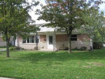 516 Park Dr, Greenwood, IN 46143 