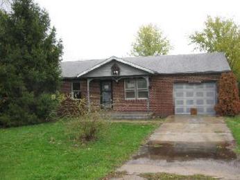 218 N Asbury Rd, Morristown, IN 46161 