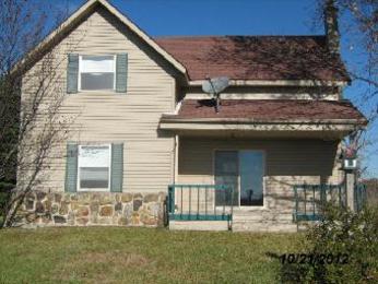 7569 E Hopewell Rd, Avilla, IN 46710 