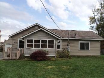 5529 Laurel Street, Indianapolis, IN 46227 