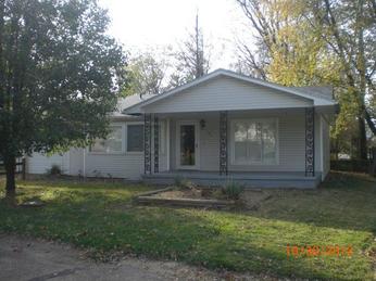 101 Cairo Ct, Chandler, IN 47601 