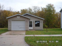565 Ridgelawn St, Hobart, IN 46342 