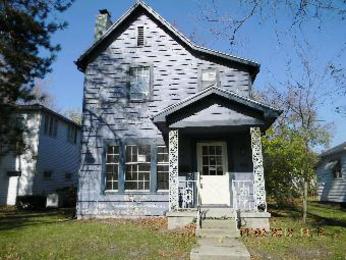 910 West University, Muncie, IN 47303 