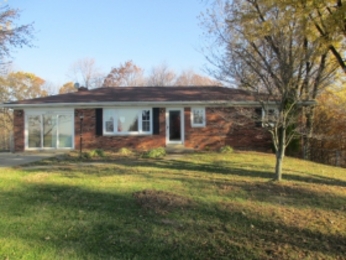 8923 Saint John Rd, Borden, IN 47106 