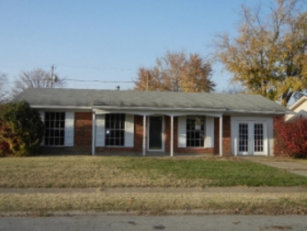 1043 Cottonwood Dr, Clarksville, IN 47129 