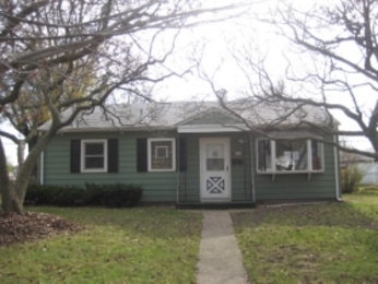 828 Spruce St, Hammond, IN 46324 