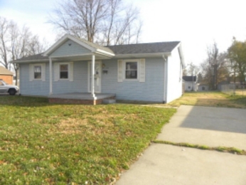 527 S Main St, Edinburgh, IN 46124 