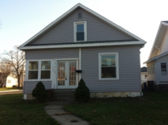 216 E Jackson St, Columbia City, IN 46725 