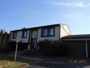 4639 Thornleigh Dr, Indianapolis, IN 46226 