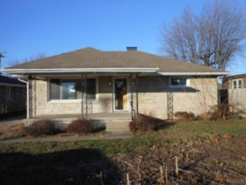 1403 N Hillcrest Dr, Seymour, IN 47274 