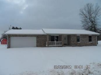 11053 W Hillview Ln, Columbus, IN 47201 