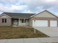 744 Coach Light Ln, Lowell, IN 46356 