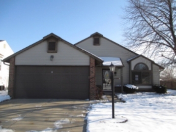 1900 Woodland Dr, Elkhart, IN 46514 