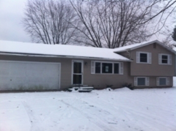 52680 Walsingham Ln, South Bend, IN 46637 