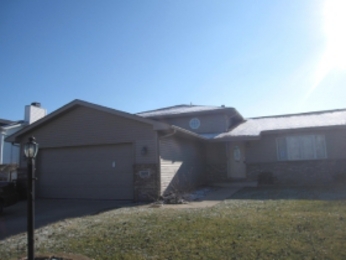 7631 Murrelet St, Hobart, IN 46342 