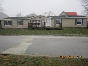 304 S Smith St, Swayzee, IN 46986 