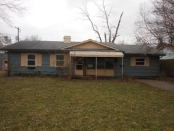 402 Melrose Drive, New Whiteland, IN 46184 