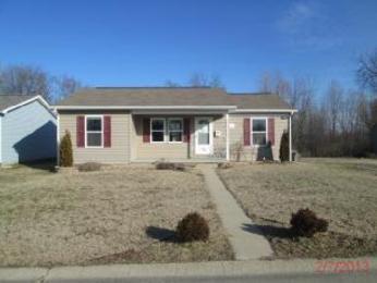 617 North Ave, Seymour, IN 47274 