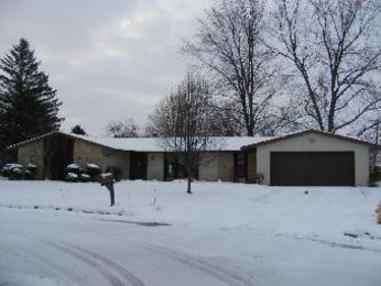 1310 Cedar Ct, Auburn, IN 46706 