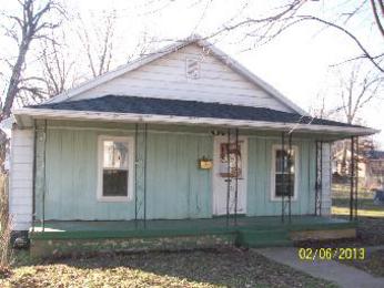 512 9th Street, Boonville, IN 47601 