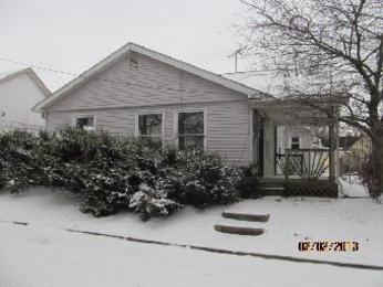 207 E Locust St, Shelbyville, IN 46176 