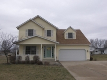 2157 S Clover Lane, Warsaw, IN 46580 