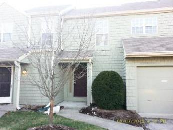 7508 Harbour Isle, Indianapolis, IN 46240 