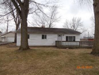6718 Fernwood Ave, Fort Wayne, IN 46809 
