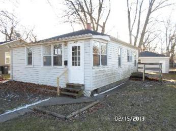 2848 Hancock St, Lake Station, IN 46405 