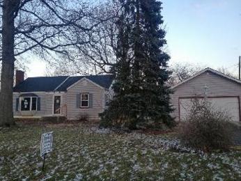 36 Edgewood Dr, Anderson, IN 46011 