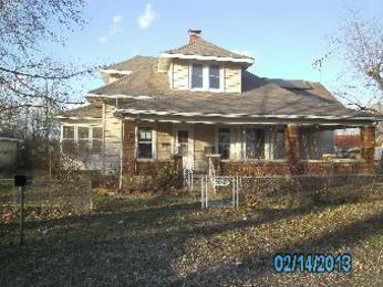 2052 Indiana Ave, Columbus, IN 47201 