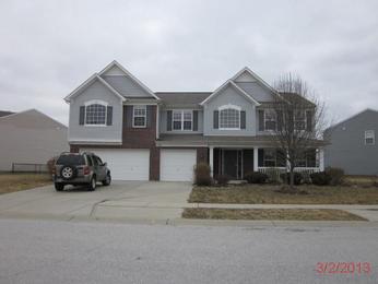 5752 Safari Dr, Indianapolis, IN 46237 