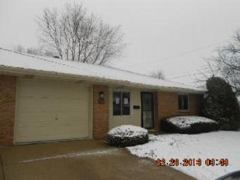 1904 Alhambra Dr, Anderson, IN 46013 