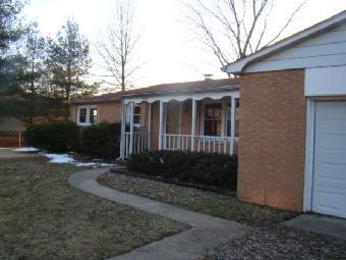 7808 N 28 1/2 St, Terre Haute, IN 47805 