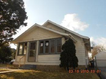423 W 22nd St, Anderson, IN 46012 