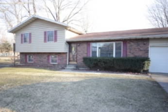 24660 Dover Ct, Elkhart, IN 46516 