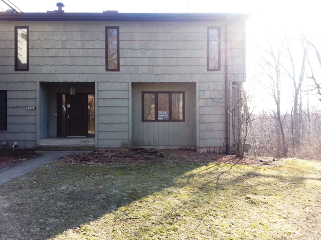 294 S Oakwood Dr, Laporte, IN 46350 