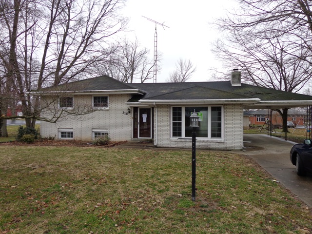 310 E Third St, New Washington, IN 47162 