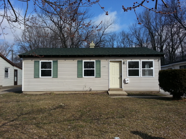 3241 163rd St, Hammond, IN 46323 