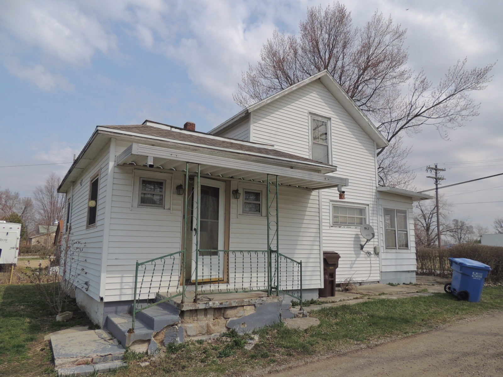 1036 South 50 East, Columbia City, IN 46725 