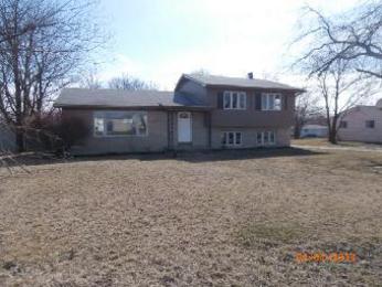 11507 Bluffton Rd, Fort Wayne, IN 46809 