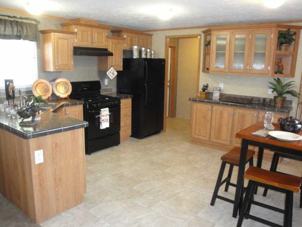 877 E US 6 #8, Ligonier, IN 46767 