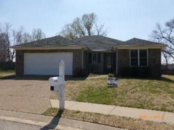 2425 Heard St, Evansville, IN 47725 